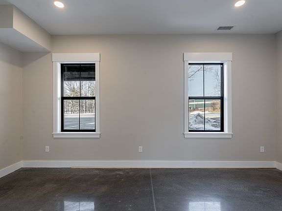 2nd image of 128 Greenview Dr #102