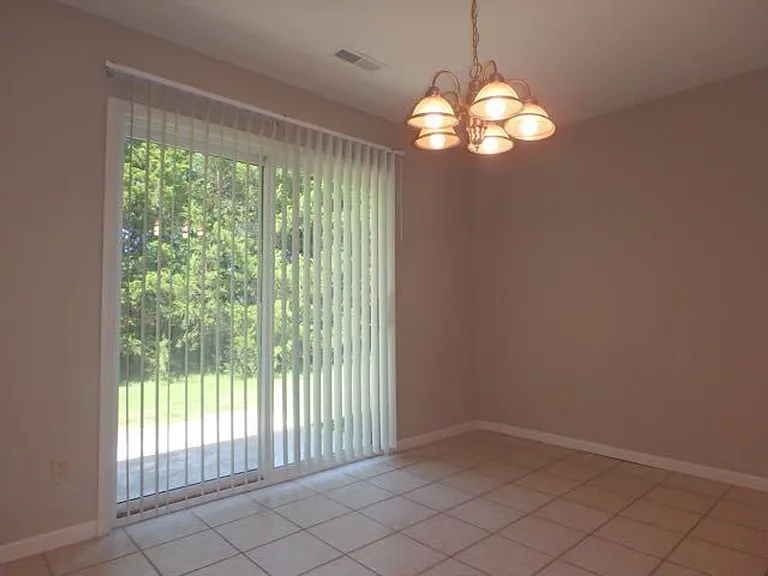 2303 Silver Leaf Ct — Photo 5