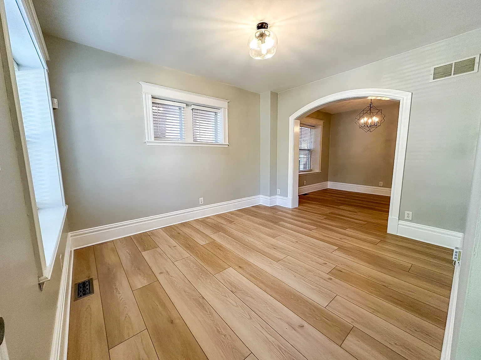 2 bed, 2.5 bath, 1840 sqft, $1,950 — Photo 2