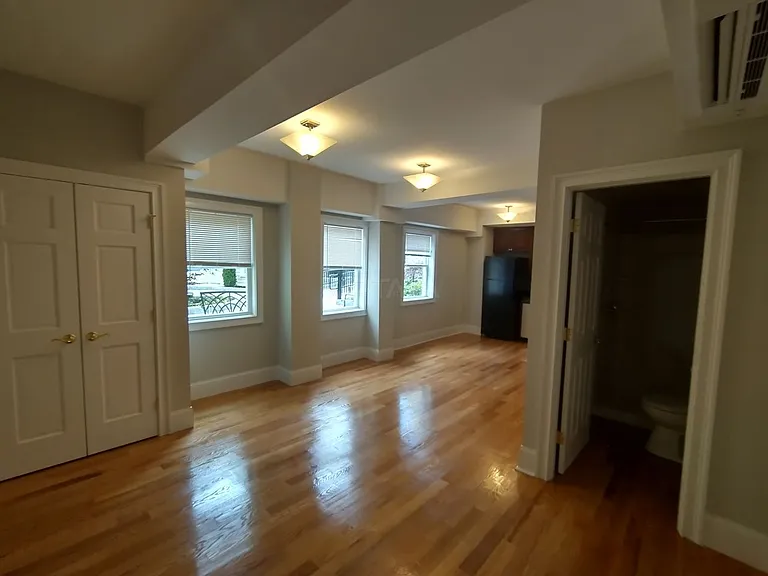 101 Morse St #101 — Photo 7