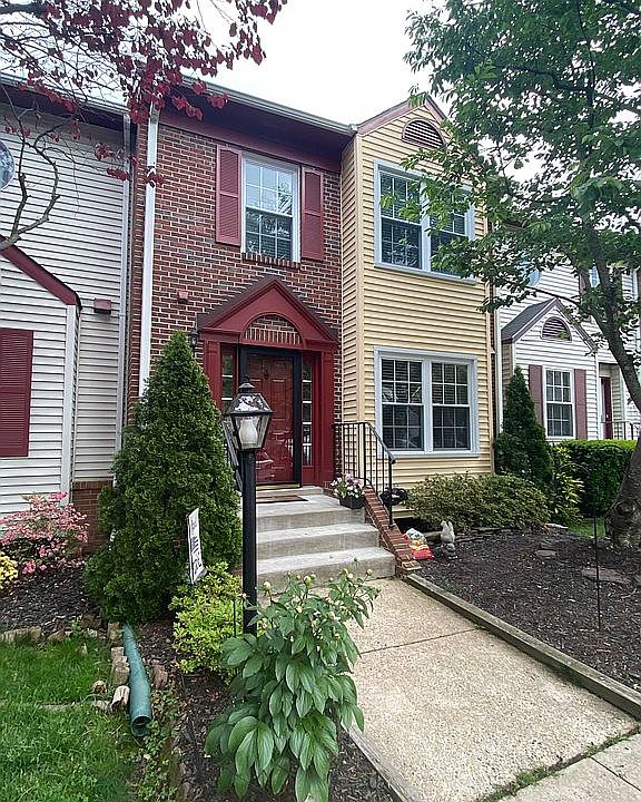 1st image of 6111 Castletown Way
