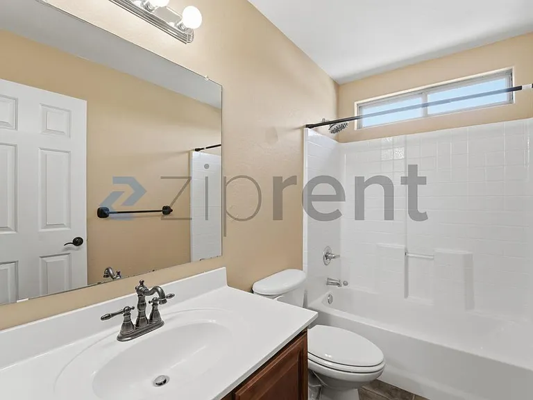 23196 S 216th St — Photo 31