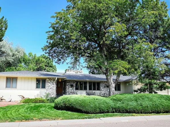 56 Villa Dr, Pueblo, CO 81001