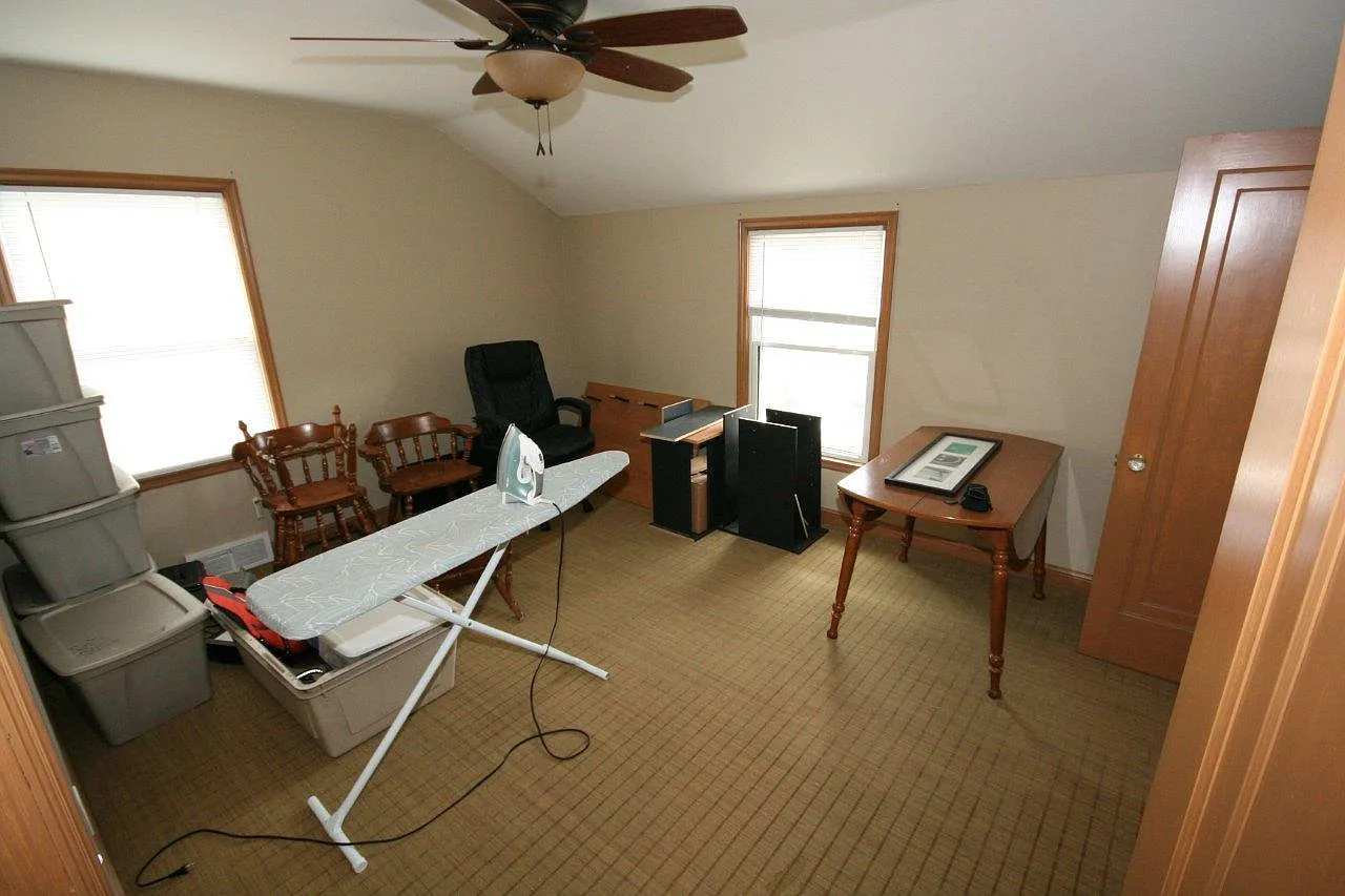 3 bed, 1600 sqft, $1,900 — Photo 4