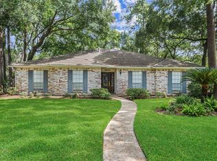 6143 Pebble Beach Dr, Houston, TX 77069