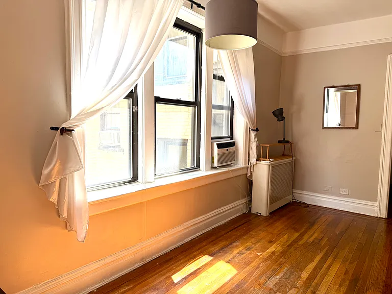 270 Harrison Ave #402 — Photo 4