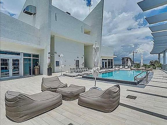 2nd image of 1100 S Miami Ave #1807