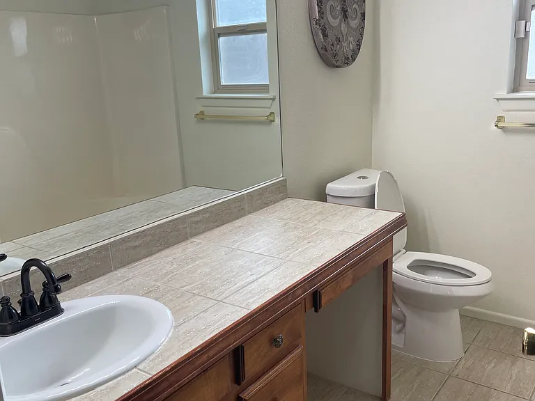 1618 Marquis Ln — Photo 25