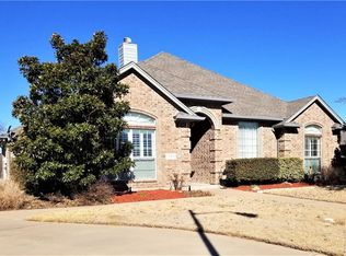 1404 Chaucer Dr, Cleburne, TX 76033