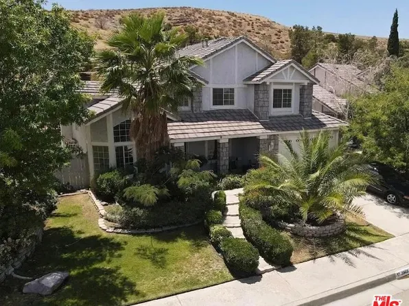 39413 Beacon Ln, Palmdale, CA 93551