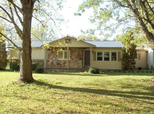 2060 Clarkrange Mont Hwy, Monterey, TN 38574