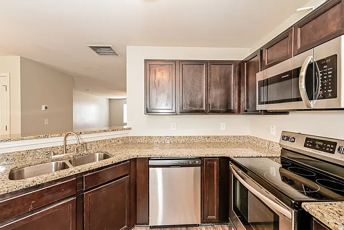 2715 Marlin Dr — Photo 8