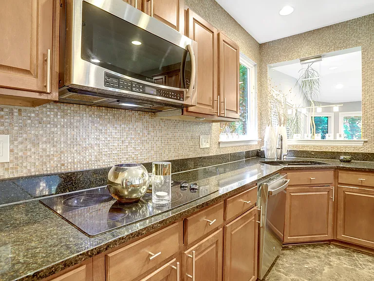 4900 Sunset Ln — Photo 17