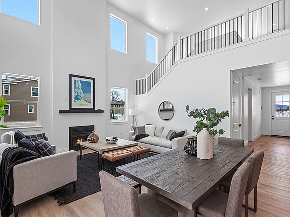 Base Camp Plan 4 Great Room