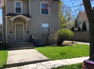 366 Woodmere Ave SE #2, Grand Rapids, MI 49506