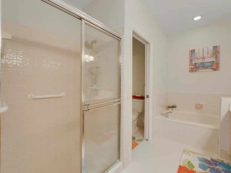 7136 Ashford Ln — Photo 26