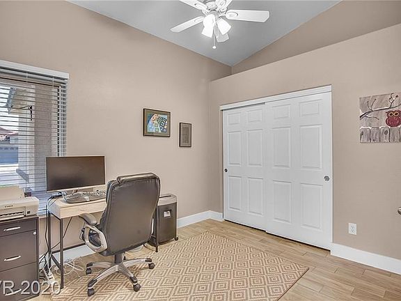 4th image of 469 Mountain Heights Ct