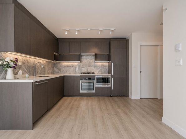 1 bedroom rental in Surrey — photo 7