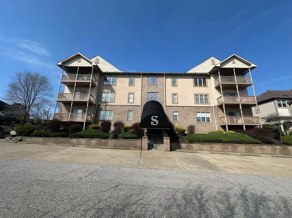 307 Townhouse Rd, Wheeling, WV 26003