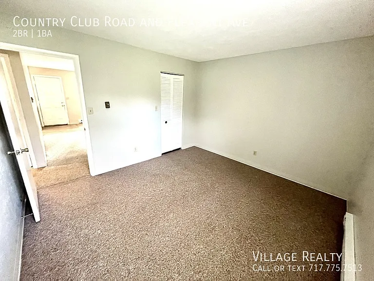 Country Club Rd — Photo 20