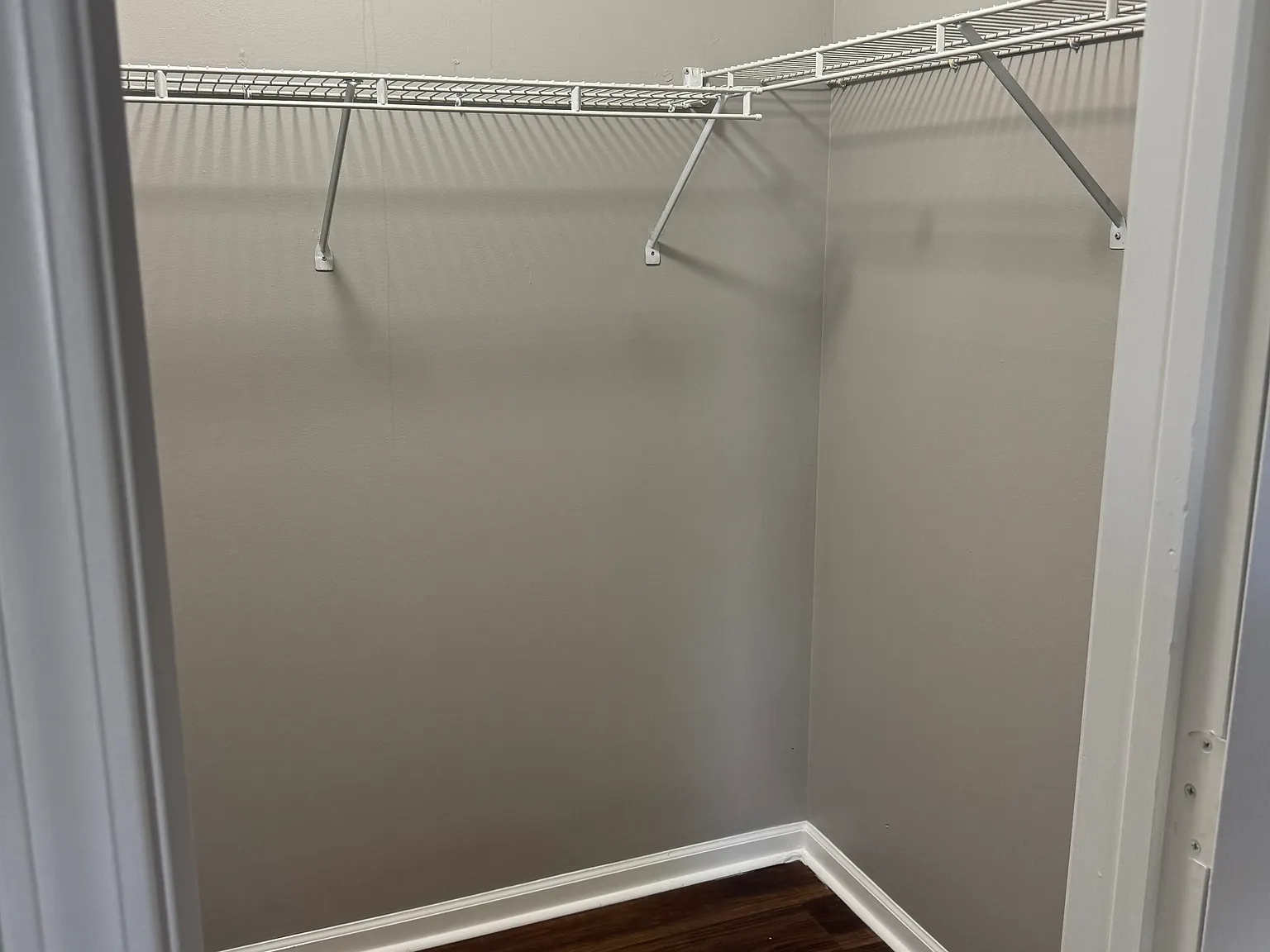 3 bed, 1400 sqft, $1,900 — Photo 4