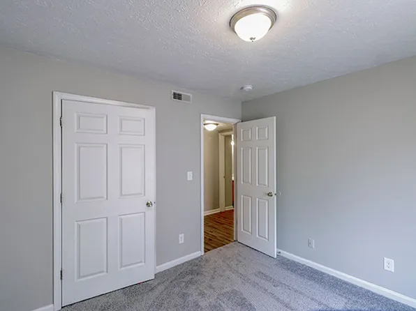 Standing Oak Dr 8508, 8508 Standing Oak Dr APT 1, Louisville, KY 40258