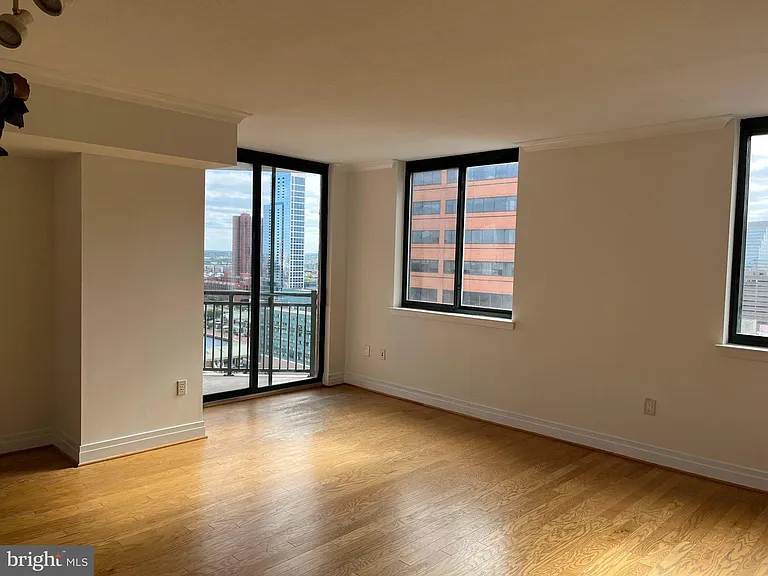 414 Water St #1903 — Photo 17