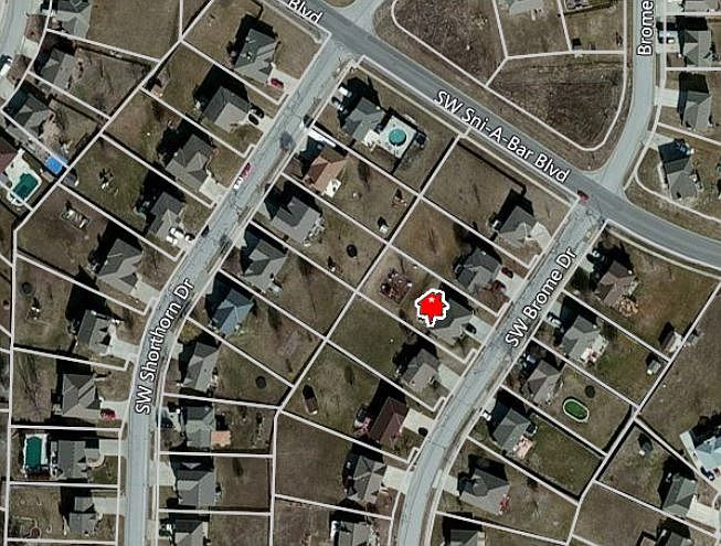 1st image of 616 SW Brome Dr