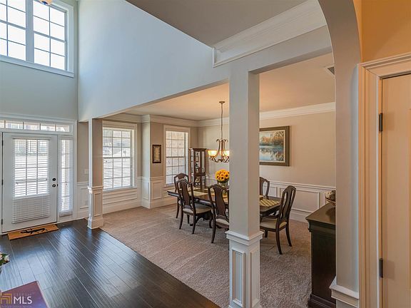 5th image of 517 Twin Springs Ln