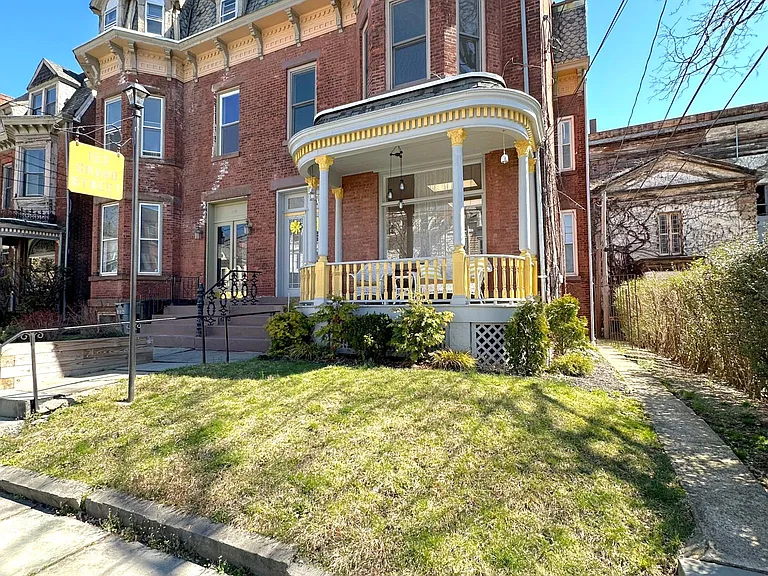 152 Grand St #1 — Photo 24