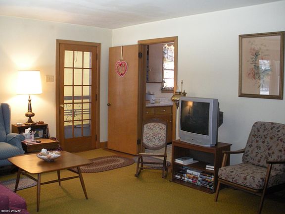 2nd image of 699 E Park Ave