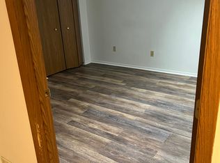 1718 Pine Hollow Rd, Mc Kees Rocks, PA 15136