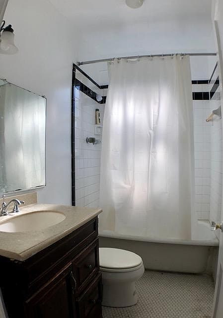 Original tile bathroom!