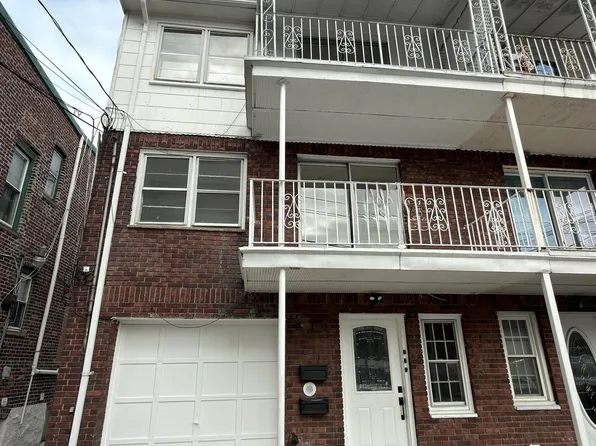 810 23rd Street image 1 of 12