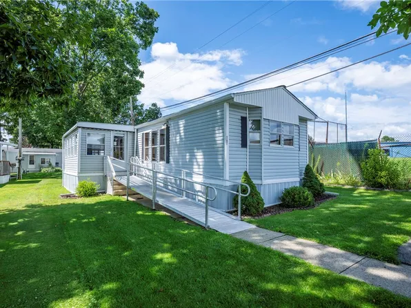 147 Hindman Rd, Butler, PA 16001