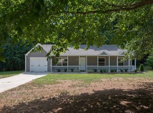 112 Riverchase Dr, Woodstock, GA 30188