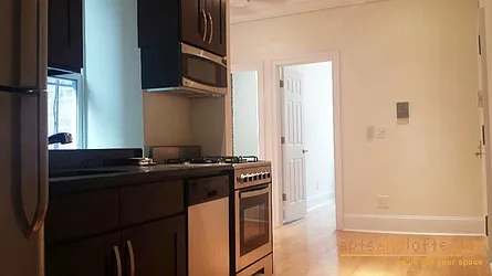 Rented by aptsandlofts.com