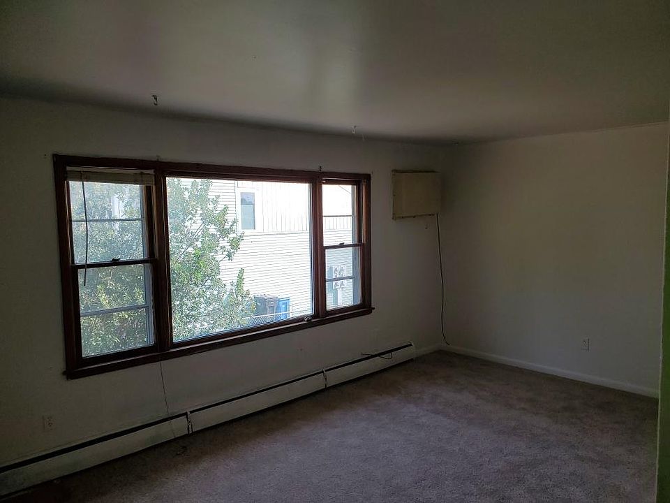 2nd image of 1902 W Broadway #5