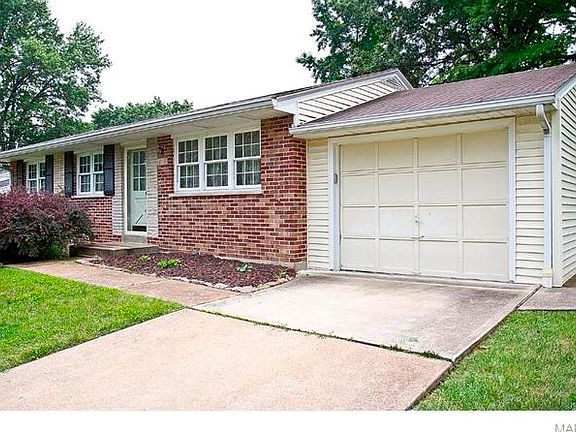 3rd image of 4132 Cornus Dr