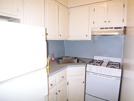 Rented by Guidance Realty Corp. | media 42