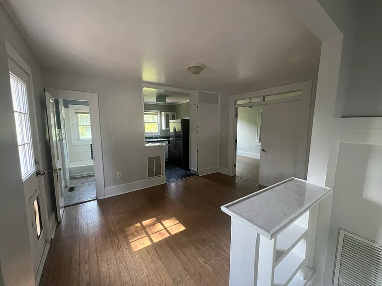 1025 Buist Ave #A — Photo 9