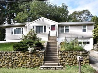 371 Fishtown Rd, Groton, CT 06355