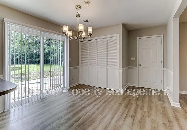 5038 Shelley Dr — Photo 7