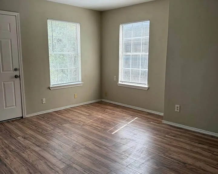 4714 Oleander St #D — Photo 3