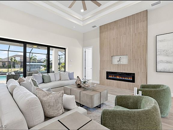 2nd image of 3909 SW 20th Ave