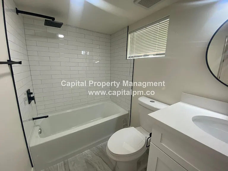 915 E Crandall Ave — Photo 13