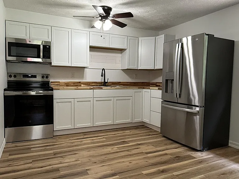 500 Pleasant Valley — Photo 10