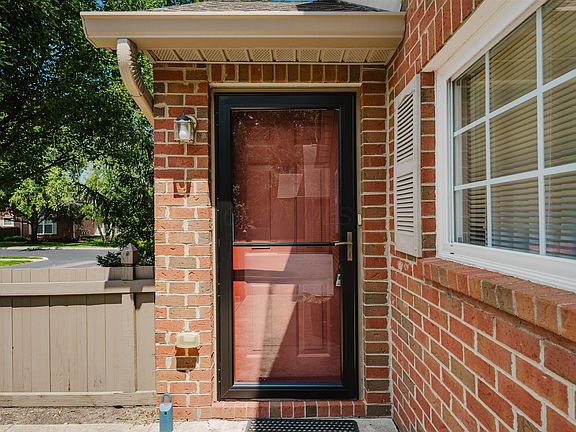 4th image of 6817 Ridge Rock Dr #13