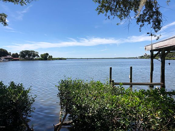 3rd image of 21 Bayshore Dr E