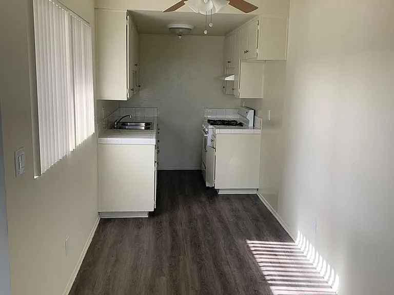 1310 W. D Street — Photo 2